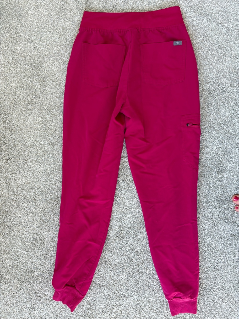 Figs Women’s Jogger Scrub Set - Raspberry - Picture 3 of 7